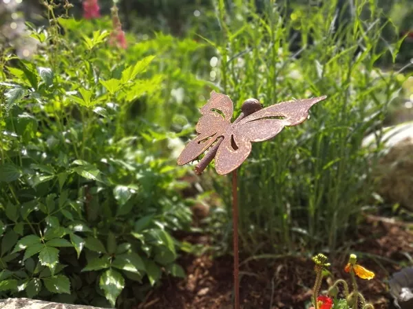 Gartenstecker Dekostecker Edelrost - Gartendeko Rost - Motiv Schmetterling Garten